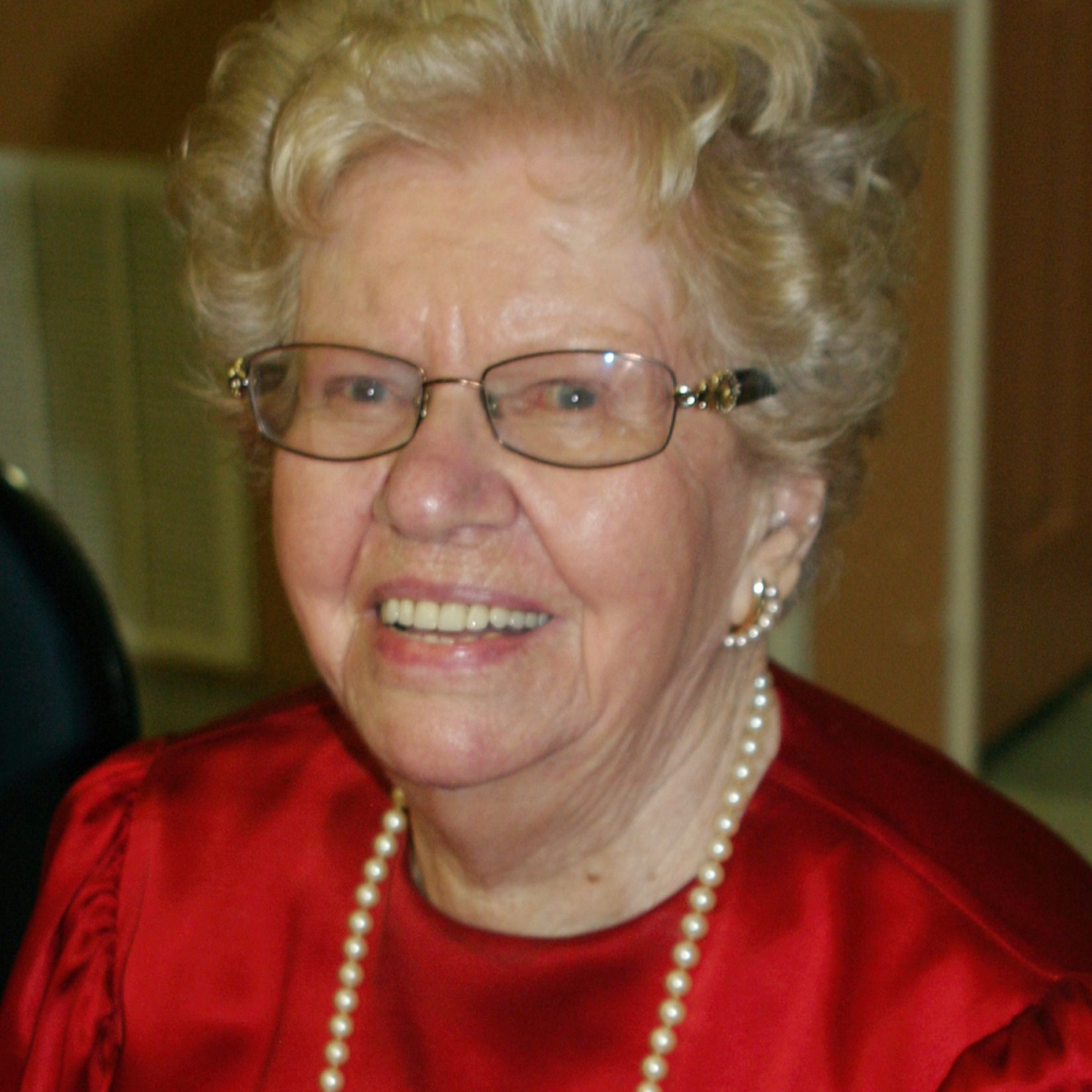 Margot Loglind, Friend of CARES and Legacy Donor
